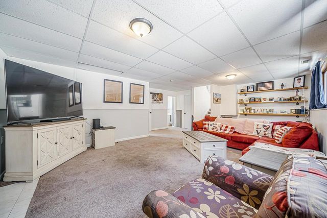 1951 AMY JO DRIVE, Oshkosh, WI 54904