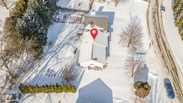 1951 AMY JO DRIVE, Oshkosh, WI 54904