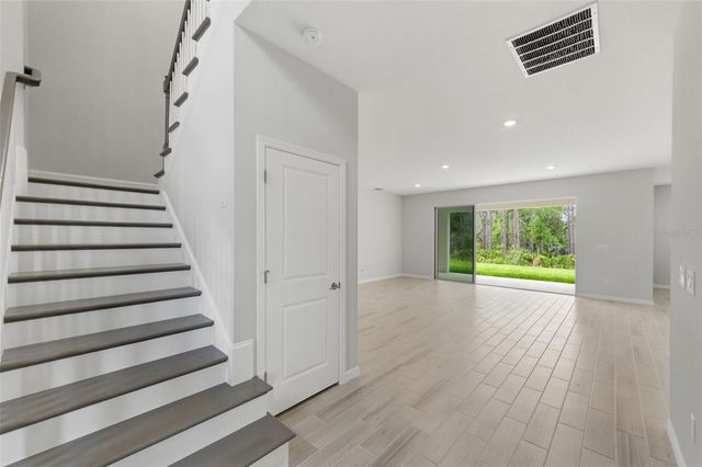 1645 TRAILHEAD LANE, Zephyrhills, FL 33541