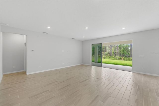 1645 TRAILHEAD LANE, Zephyrhills, FL 33541