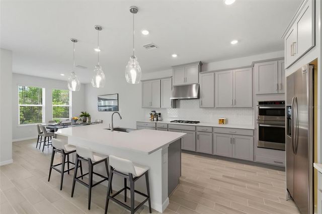 1645 TRAILHEAD LANE, Zephyrhills, FL 33541