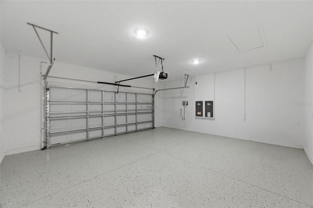 1645 TRAILHEAD LANE, Zephyrhills, FL 33541