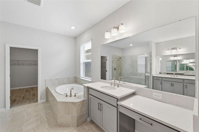 1645 TRAILHEAD LANE, Zephyrhills, FL 33541