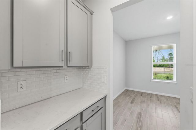 1645 TRAILHEAD LANE, Zephyrhills, FL 33541