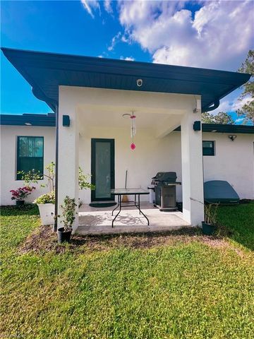 3708 12th AVE NE, Naples, FL 34120