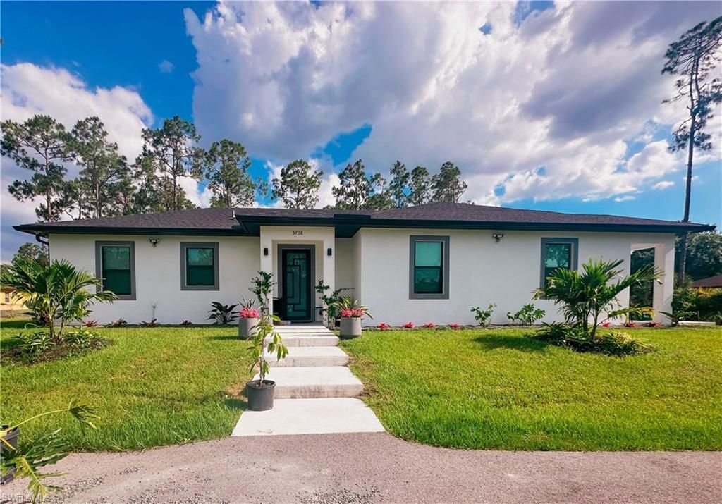 3708 12th AVE NE, Naples, FL 34120