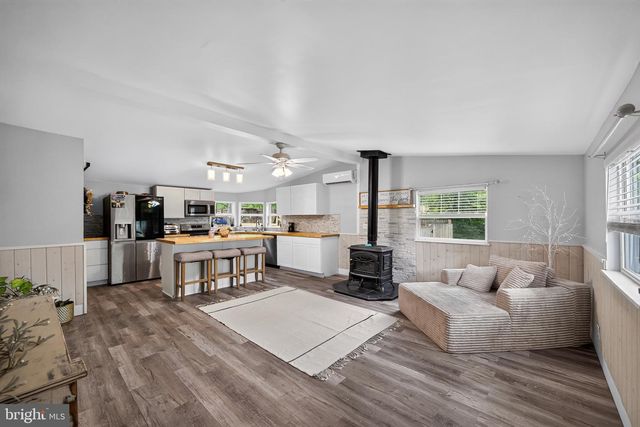 127 SPRING HILL LN, Honey Brook, PA 19344