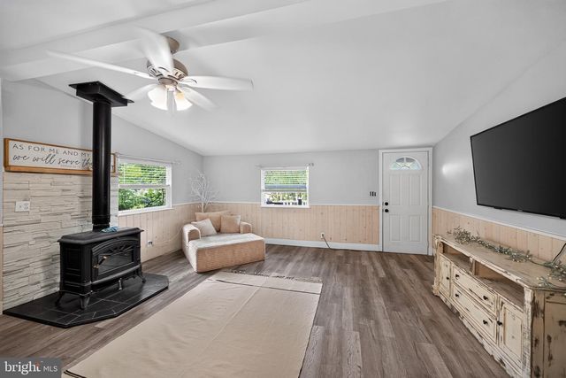 127 SPRING HILL LN, Honey Brook, PA 19344