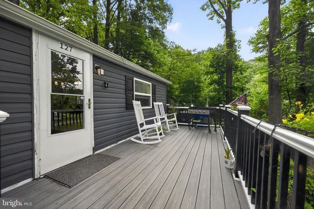 127 SPRING HILL LN, Honey Brook, PA 19344