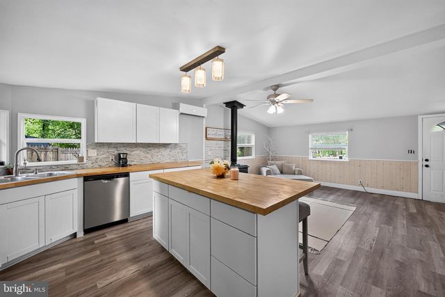 127 SPRING HILL LN, Honey Brook, PA 19344