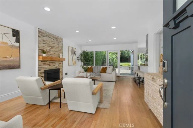 589 Buena Loma Street, Altadena, CA 91001