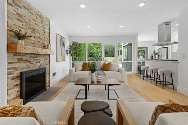 589 Buena Loma Street, Altadena, CA 91001