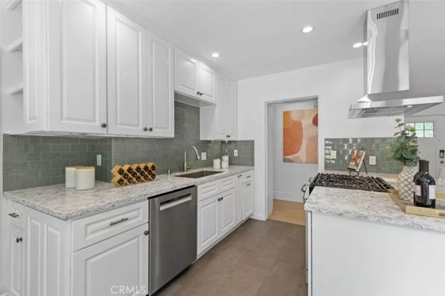 589 Buena Loma Street, Altadena, CA 91001