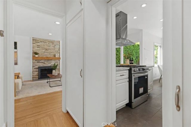 589 Buena Loma Street, Altadena, CA 91001