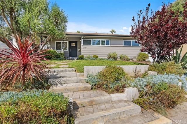 589 Buena Loma Street, Altadena, CA 91001