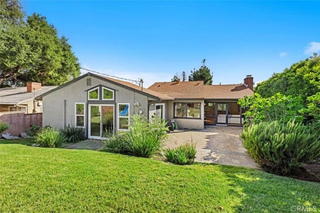589 Buena Loma Street, Altadena, CA 91001