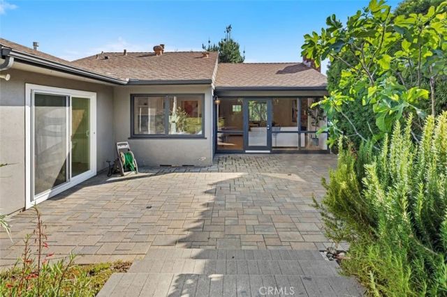 589 Buena Loma Street, Altadena, CA 91001