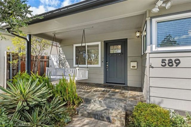 589 Buena Loma Street, Altadena, CA 91001