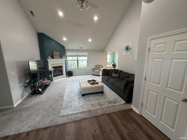 1504 Summerset Ridge Drive, Auburn, IN 46706