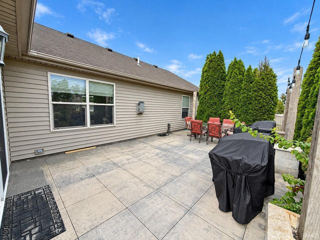 1504 Summerset Ridge Drive, Auburn, IN 46706