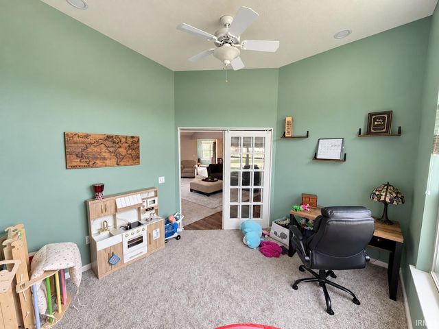 1504 Summerset Ridge Drive, Auburn, IN 46706
