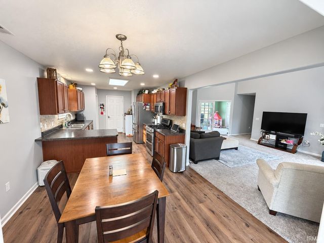 1504 Summerset Ridge Drive, Auburn, IN 46706