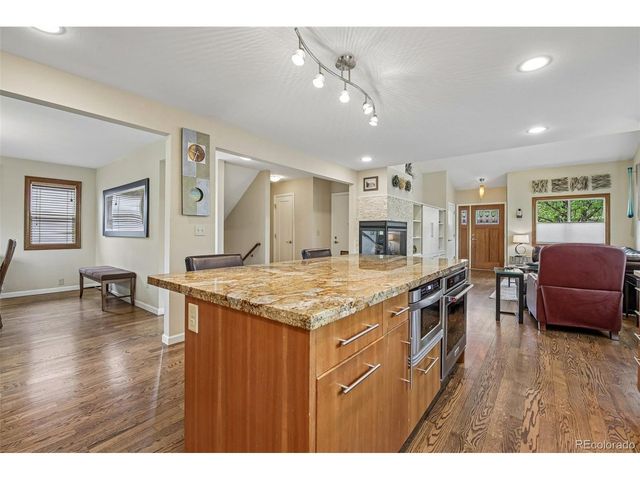 869 W Barberry Cir, Louisville, CO 80027