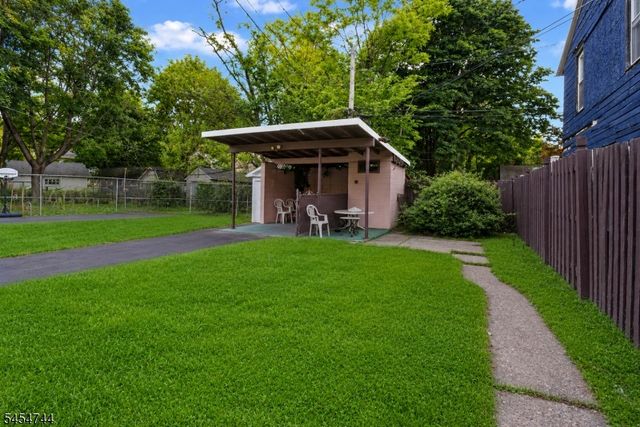 489 N Clinton St, East Orange City, NJ 07017