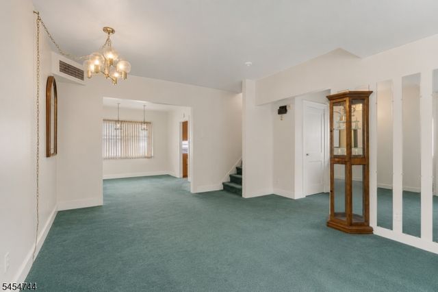 489 N Clinton St, East Orange City, NJ 07017