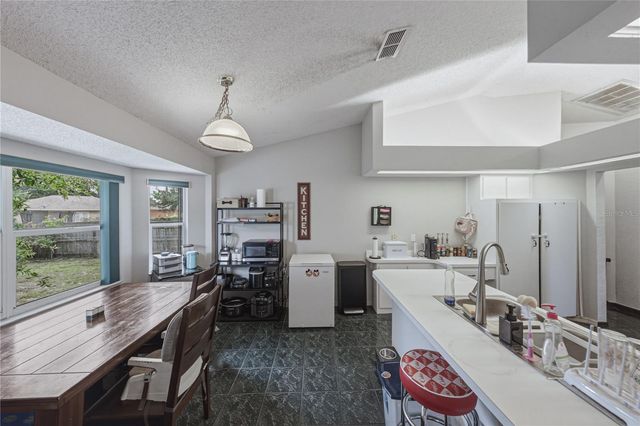8054 KAITLIN CIRCLE, Lakeland, FL 33810