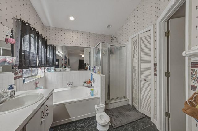 8054 KAITLIN CIRCLE, Lakeland, FL 33810