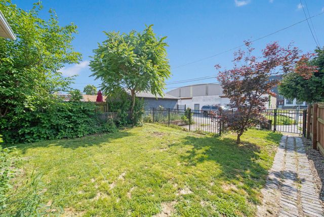1214 Hamlet Street, Columbus, OH 43201