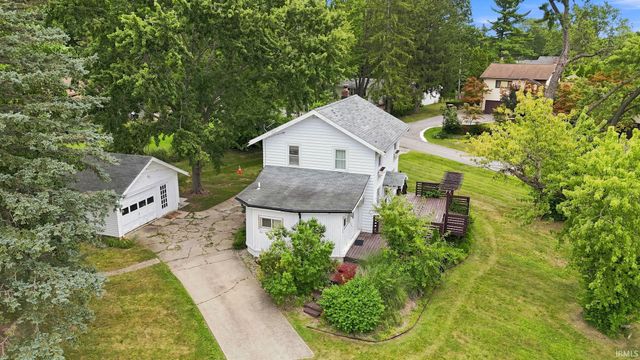 3011 Getz Rd, Fort Wayne, IN 46804
