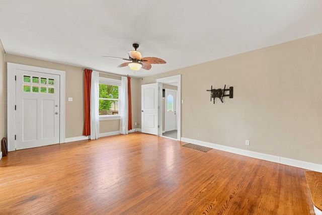 3011 Getz Rd, Fort Wayne, IN 46804