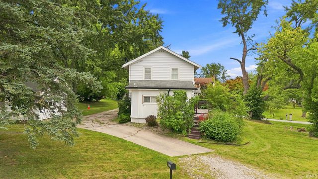 3011 Getz Rd, Fort Wayne, IN 46804