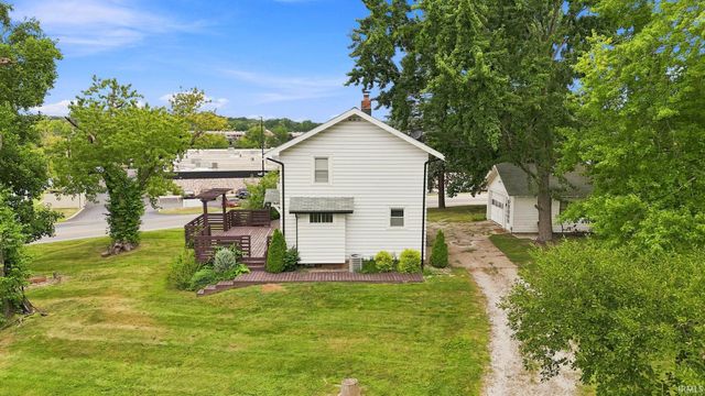 3011 Getz Rd, Fort Wayne, IN 46804