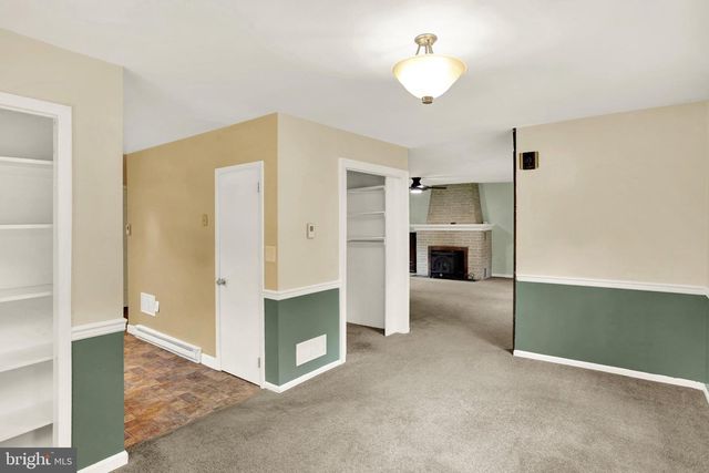 4365 N TWIN VALLEY RD, Morgantown, PA 19543