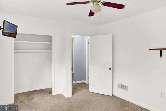 4365 N TWIN VALLEY RD, Morgantown, PA 19543