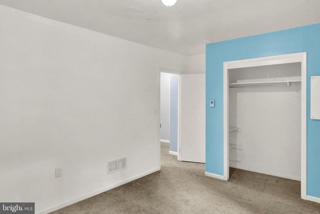 4365 N TWIN VALLEY RD, Morgantown, PA 19543