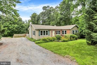 4365 N TWIN VALLEY RD, Morgantown, PA 19543