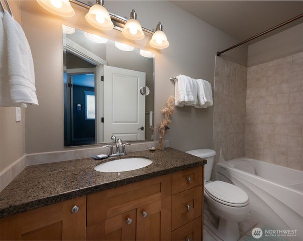 100 Wilkes Street NW, Coupeville, WA 98239