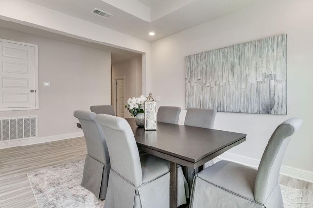 5652 Clarity St, Milton, FL 32570