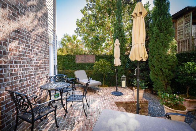 15 Elizabeth Street, Charleston, SC 29403