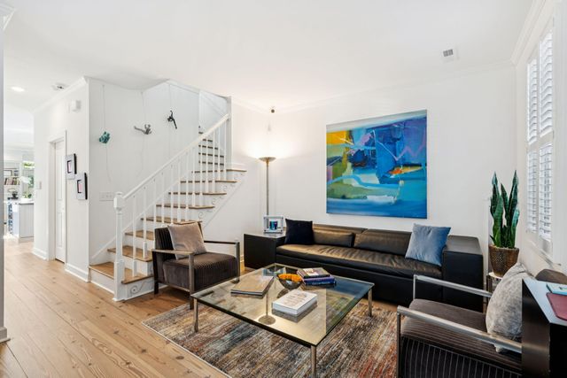 15 Elizabeth Street, Charleston, SC 29403