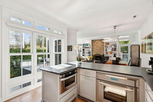 15 Elizabeth Street, Charleston, SC 29403