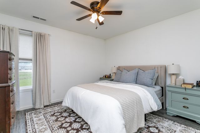 511 E SOUTHGATE ST, Centralia, MO 65240