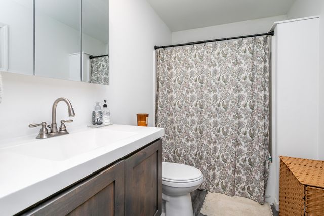 511 E SOUTHGATE ST, Centralia, MO 65240