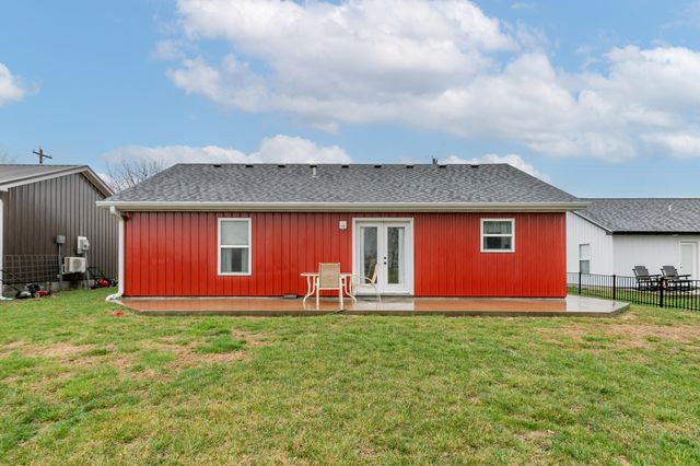 511 E SOUTHGATE ST, Centralia, MO 65240