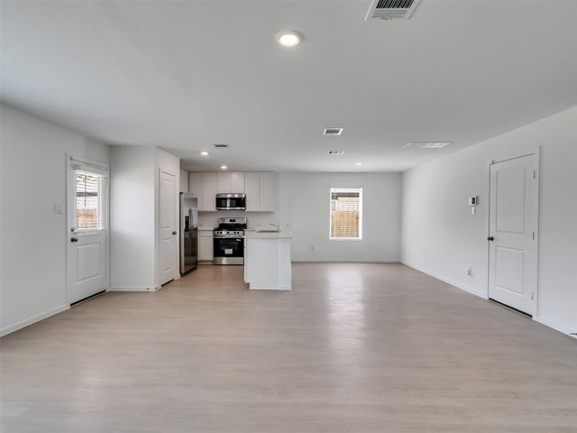 921 Capracotta, Huffman, TX 77336