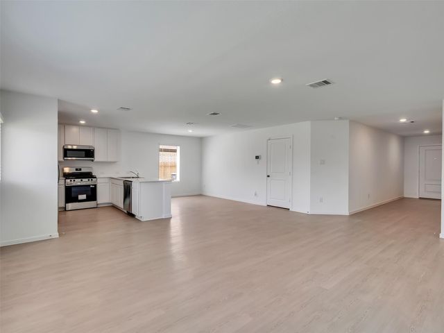 921 Capracotta, Huffman, TX 77336